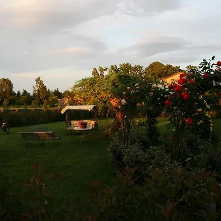 阿加兰德农家乐 *